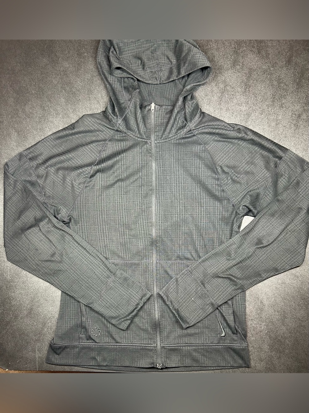 Nike Yoga Women’s Size S Black Therma-Fit Full Zip Hoodie